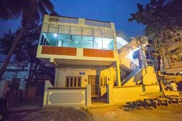 Hotel Oyo 8147 Short Stay Homes