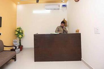 Flagship Hotel Rock Star