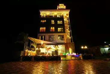 ホテル Landmark Continental Luxurious Business