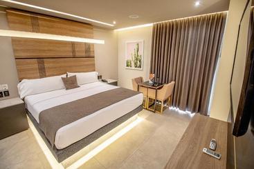 מוטל Heat Suites