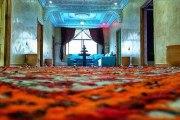 Общежитие Auberge Royal Palmas