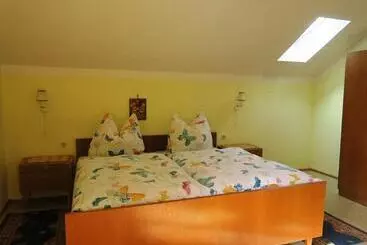 هتل Ferienwohnung Leitner