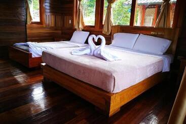 ホテル Heimatlos Amazon Lodge