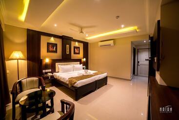 Hotel Haian   An Olive Tree