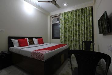 Hotel Oyo 25058 Sunrise Cave