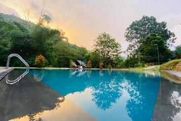 Aloft Grand Hotel Ella