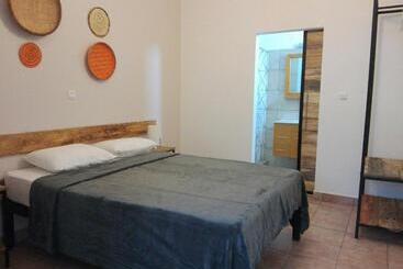 فندق Urban Lodge