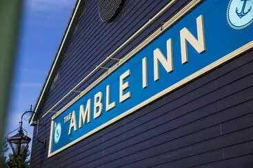 ホテル The Amble Inn   The Inn Collection Group
