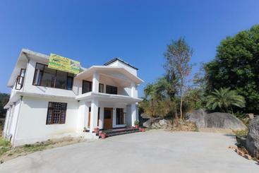 בית מלון כפרי Oyo 26154 Himalayan Odyssey