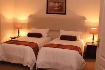 هتل Kalahari Lodge Kimberley