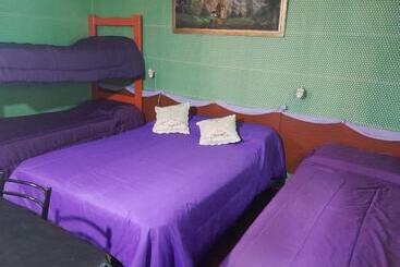 بنسيون Posada Marisel