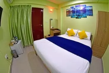 تختخواب و صبحانه Tourist Inn