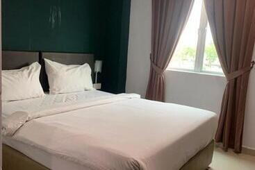 فندق Room V @ Jalan Megat