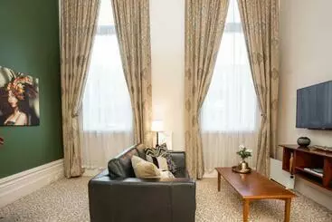 アパートホテル Ogb Suites