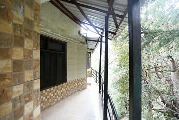 Oyo 9452 Hotel Moonlight