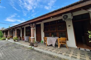 Urbanview Hotel Kumala Banyuwangi By Reddoorz