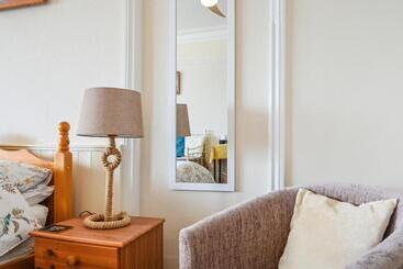 פנסיון Trevarner Guest House