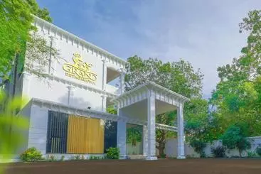 Hotel Grand Detagamuwa