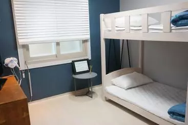 ペンション Airport Guesthouse