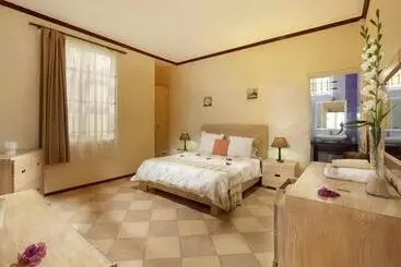 هتل آپارتمان Talamba Blue