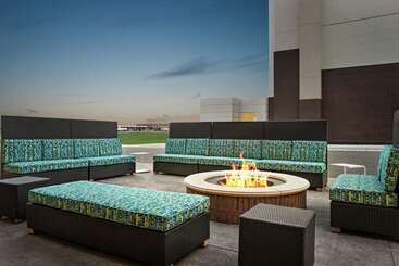 בית מלון כפרי Home2 Suites By Hilton Brooklyn Park Minneapolis