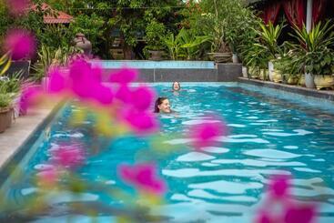 استراحتگاه Phong Nha Farmstay