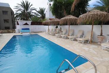 Hôtel Lithos Studios