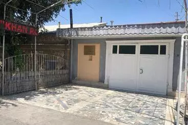 Pension  Khan Rooms