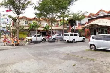 هتل Oyo 150 Davao Airport View
