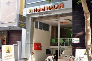 Hotel Santhoshpuri