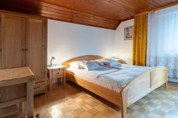 پانسیون Apartments Pri Urhu