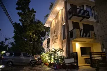 هتل Thazin Palace A