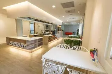 Retkeilymaja Chengching Lakefront Resort