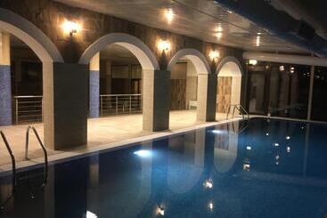 리조트 Complex Bolyarsko Selo & Spa