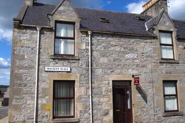 Dunvegan Bed & Breakfast