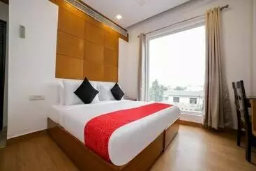 Hotel Edition O 30074 Tushar Elegant