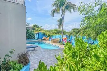هتل Advantage Apartments Curaçao