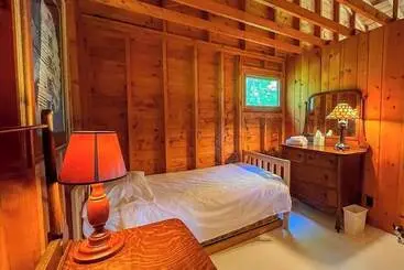 Mökkimajoitus Classic Home Overlooking The St. George River With Deck & Great Views