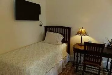 ベッドアンドブレックファースト Davis Square Inn