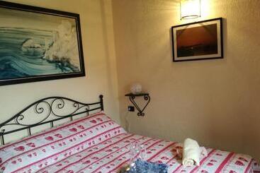 ベッドアンドブレックファースト A Ca Mè