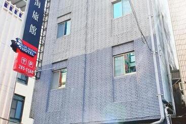 هاستل Blue Ocean