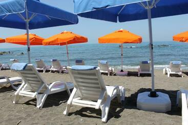 酒店 Mavi̇ Mari̇n Boutique