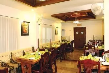 Hotel Grand Thekkady