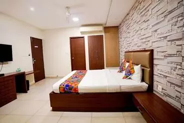 هتل Fab Raj Residency Iii