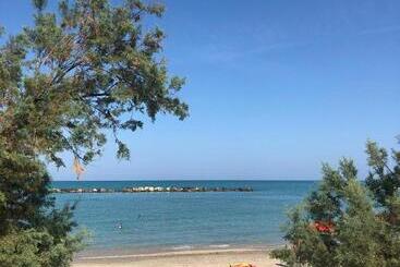 Ambruosi Village Resort & Spa