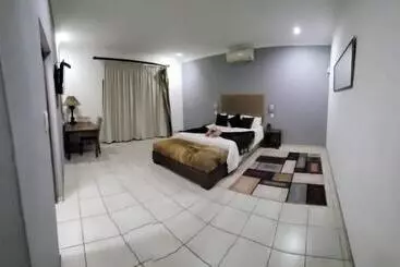 ペンション Guesthouse Serenity