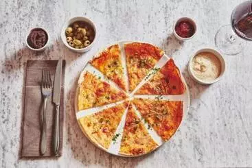 ホテル The Garrison