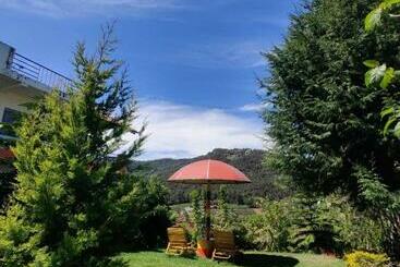 Kurort Vignesh Holiday Inn