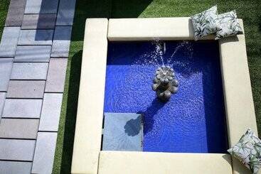 מלון כמוסות Salvador De La Pradera