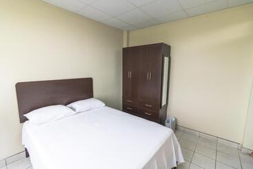 Pensjonat Kira's House